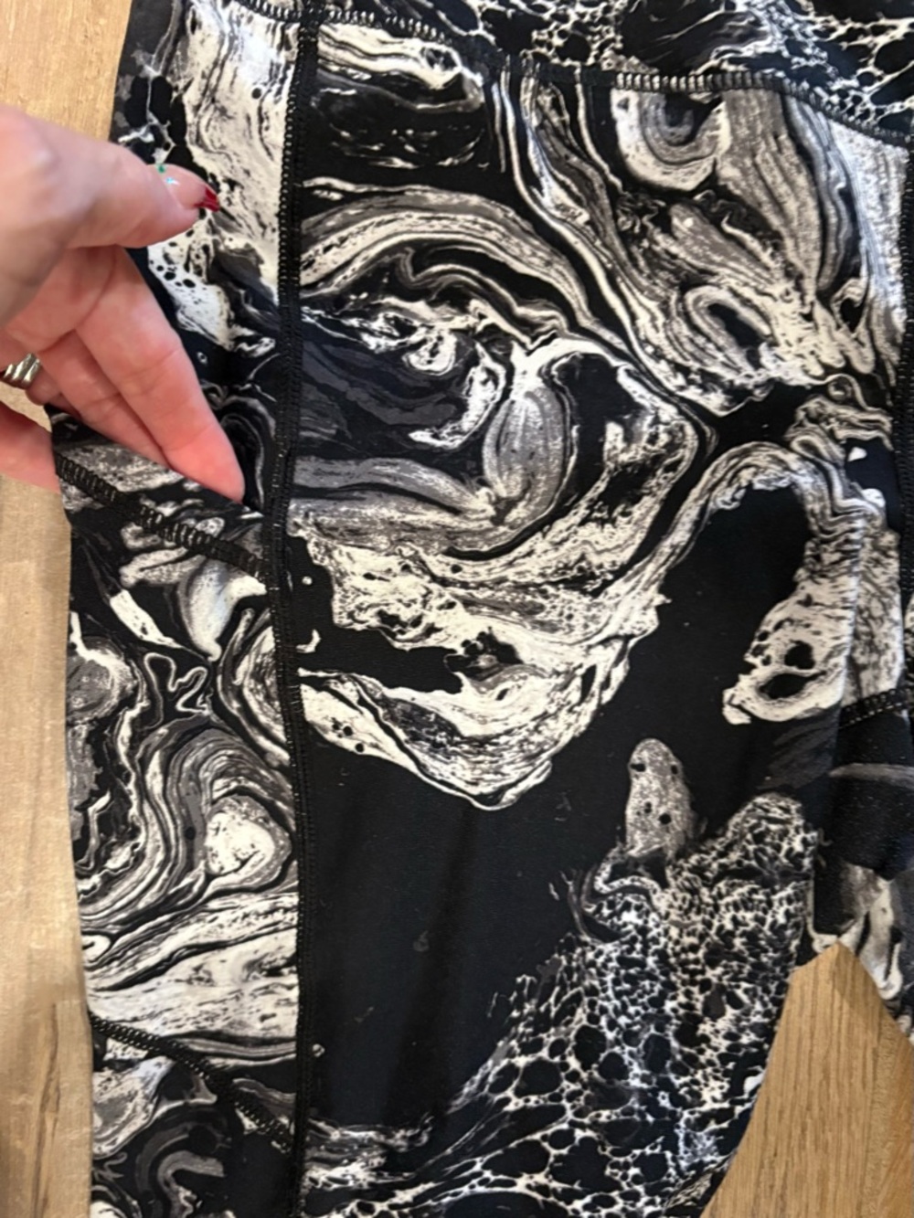 Torrid Black&White Marble Active Leggings 4”Waistband 4/Tummy Control,W/Pockets - Picture 2 of 7